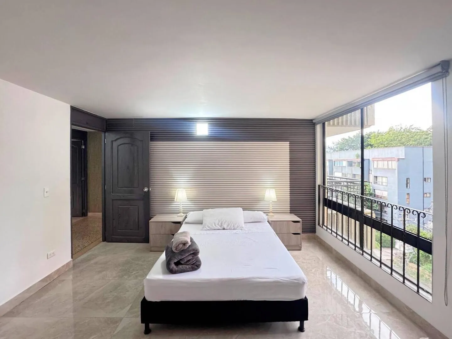 Dom wakacyjny 4Br 232 M Apartment In El Poblado, El Tesoro Medellín