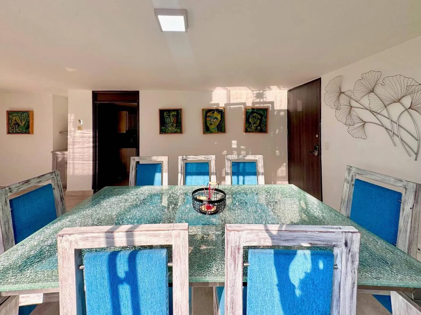 Dom wakacyjny 4Br 232 M Apartment In El Poblado, El Tesoro Medellín Kolumbia