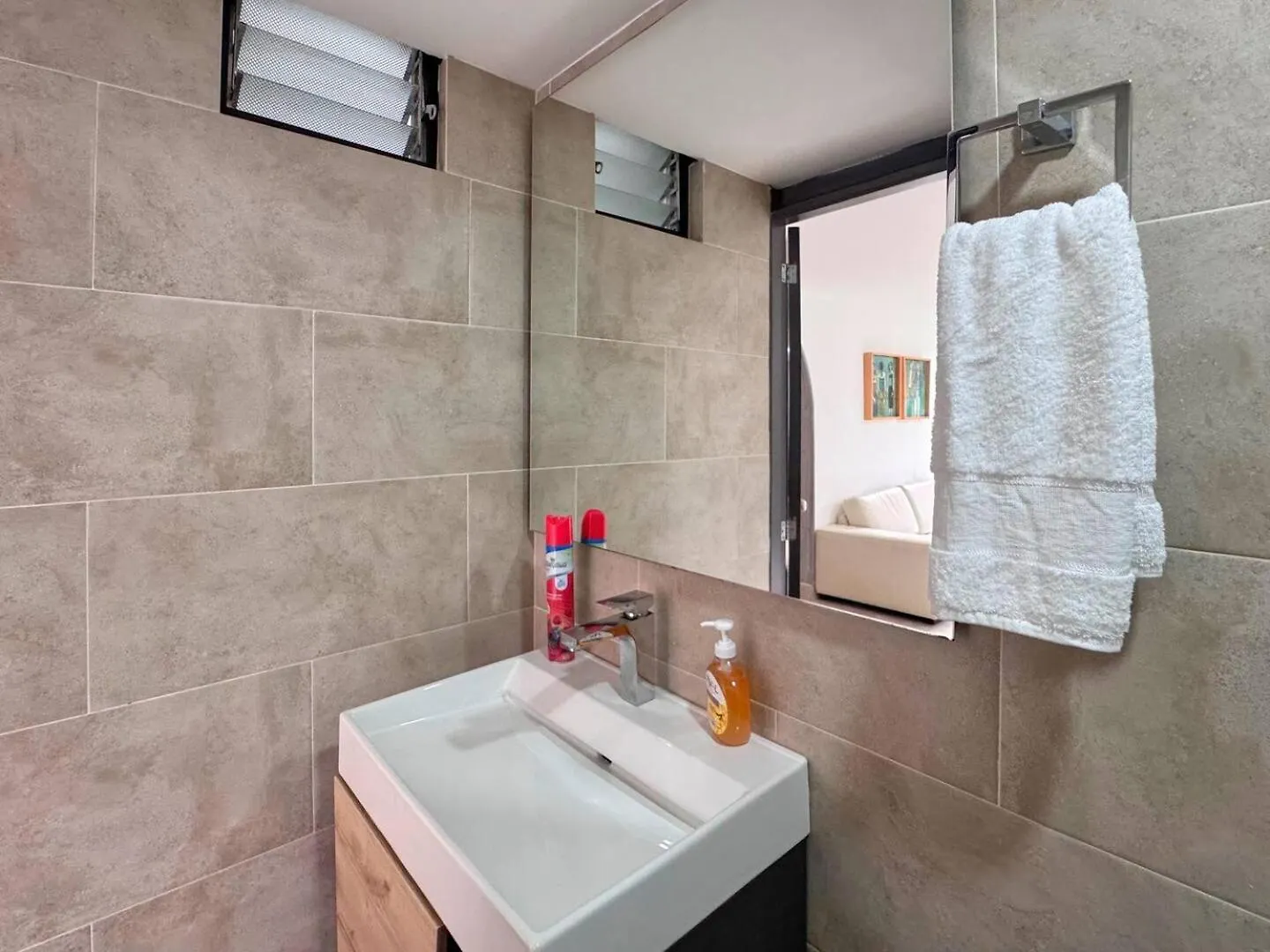 4Br 232 M Apartment In El Poblado, El Tesoro Medellín 0*,  Kolumbia