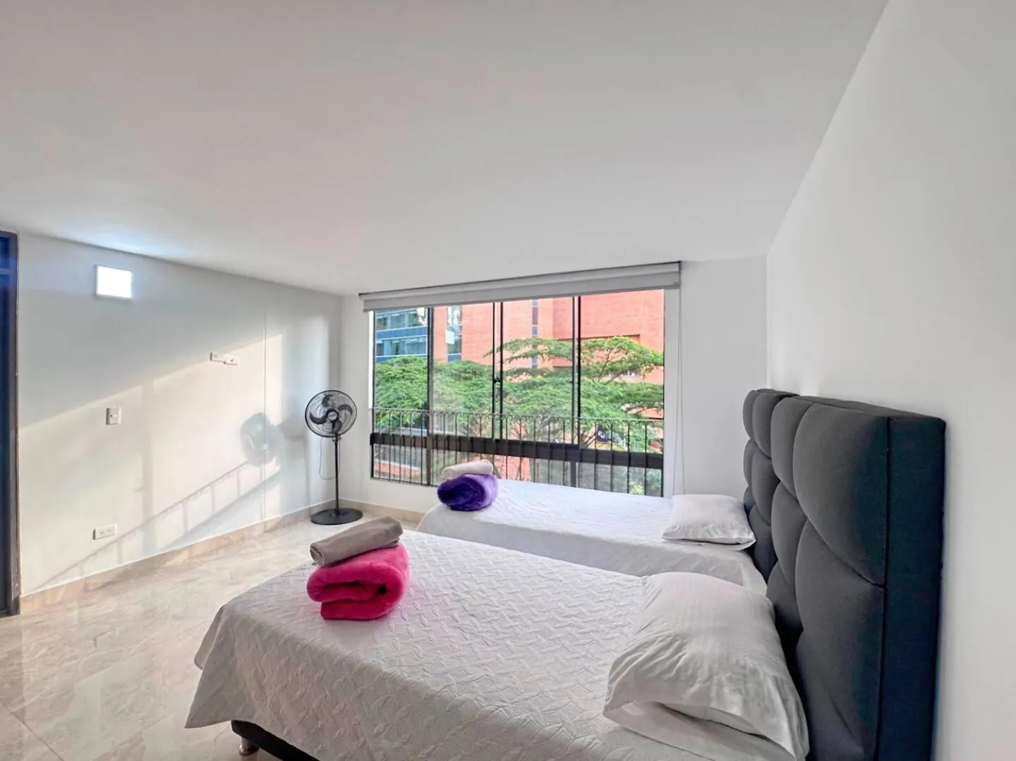 4Br 232 M Apartment In El Poblado, El Tesoro Medellín 0*,