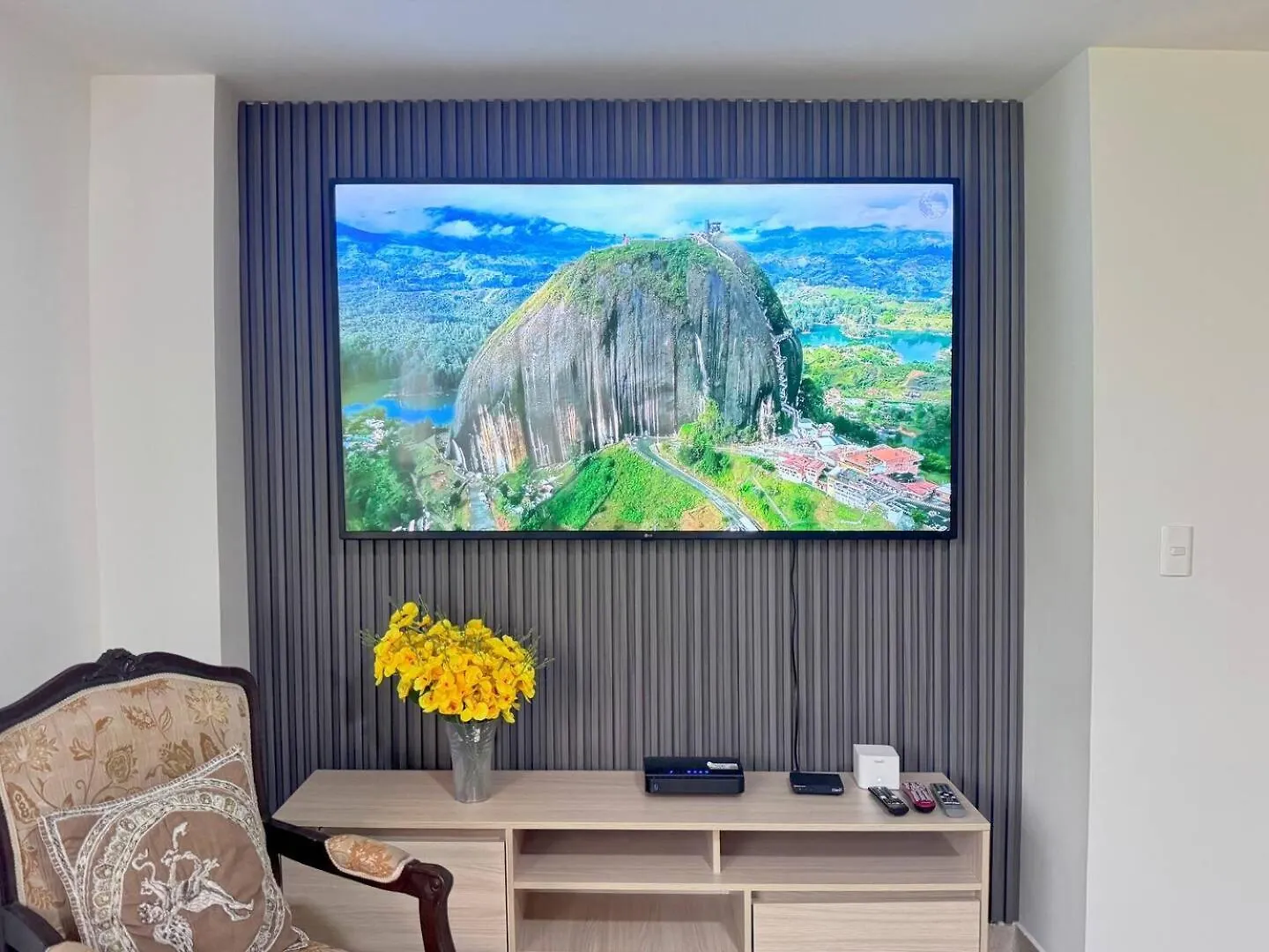 Dom wakacyjny 4Br 232 M Apartment In El Poblado, El Tesoro Medellín