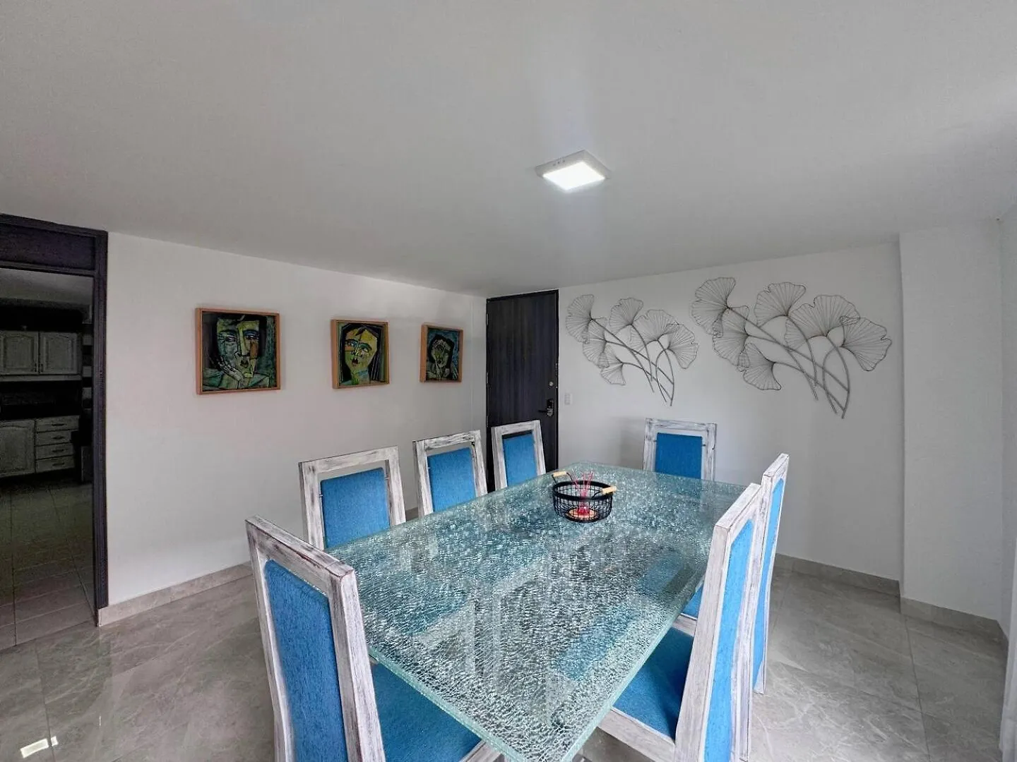 Dom wakacyjny 4Br 232 M Apartment In El Poblado, El Tesoro Medellín Kolumbia